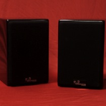 shelf-speaker-041-two-front